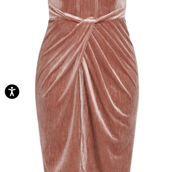 Dress - Picture 3 of 4